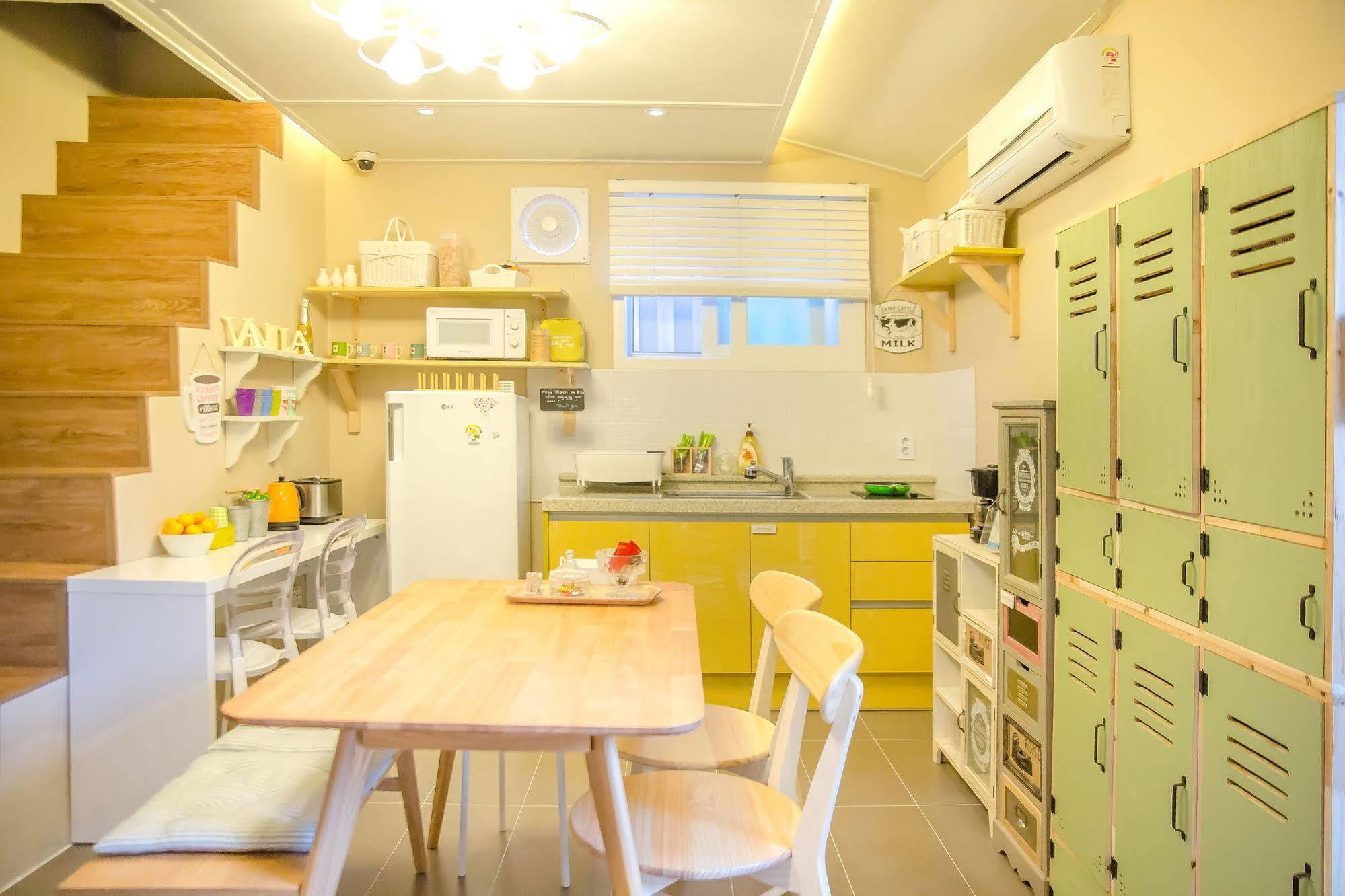 Hostel Vanilla 1 Dongdaemun Seoul Ngoại thất bức ảnh